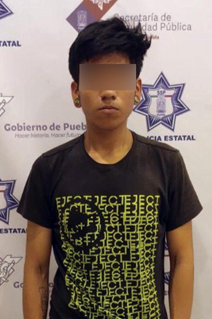 Detiene SSP a dos hombres en posesión de droga y un arma