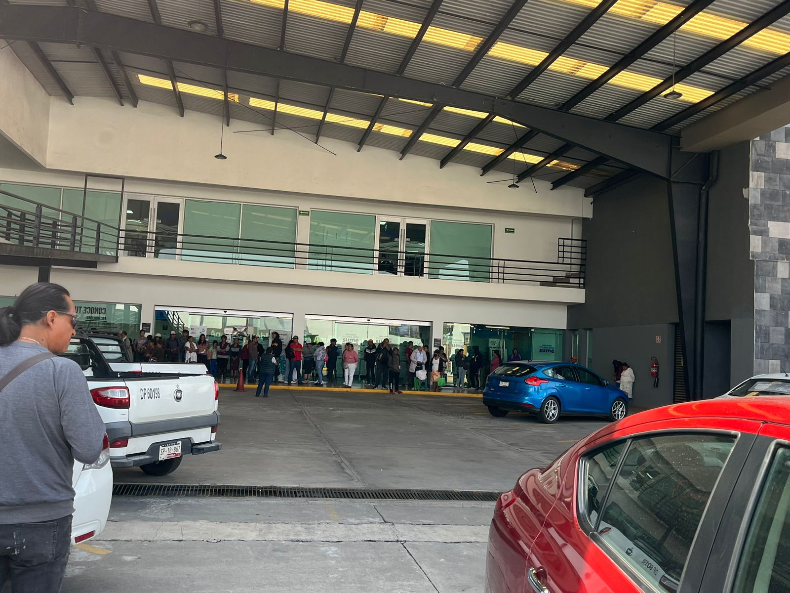 Se manifiestan integrantes de Antorcha Campesina en oficinas de Agua de Puebla