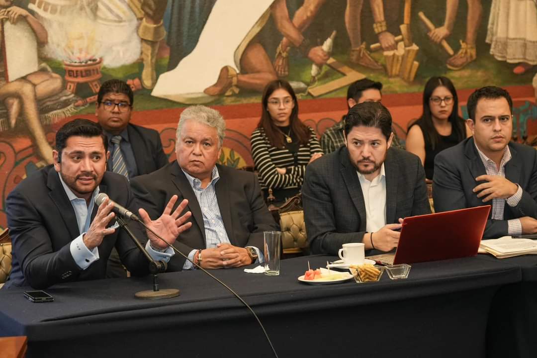 Revisan Pepe Chedraui y Adán Domínguez áreas de Seguridad y Gobernación