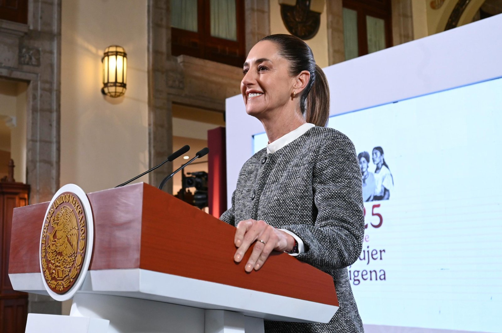 Presidenta Claudia Sheinabum presenta Olinia, primera armadora mexicana de mini Vehículos Eléctricos desarrollados en México