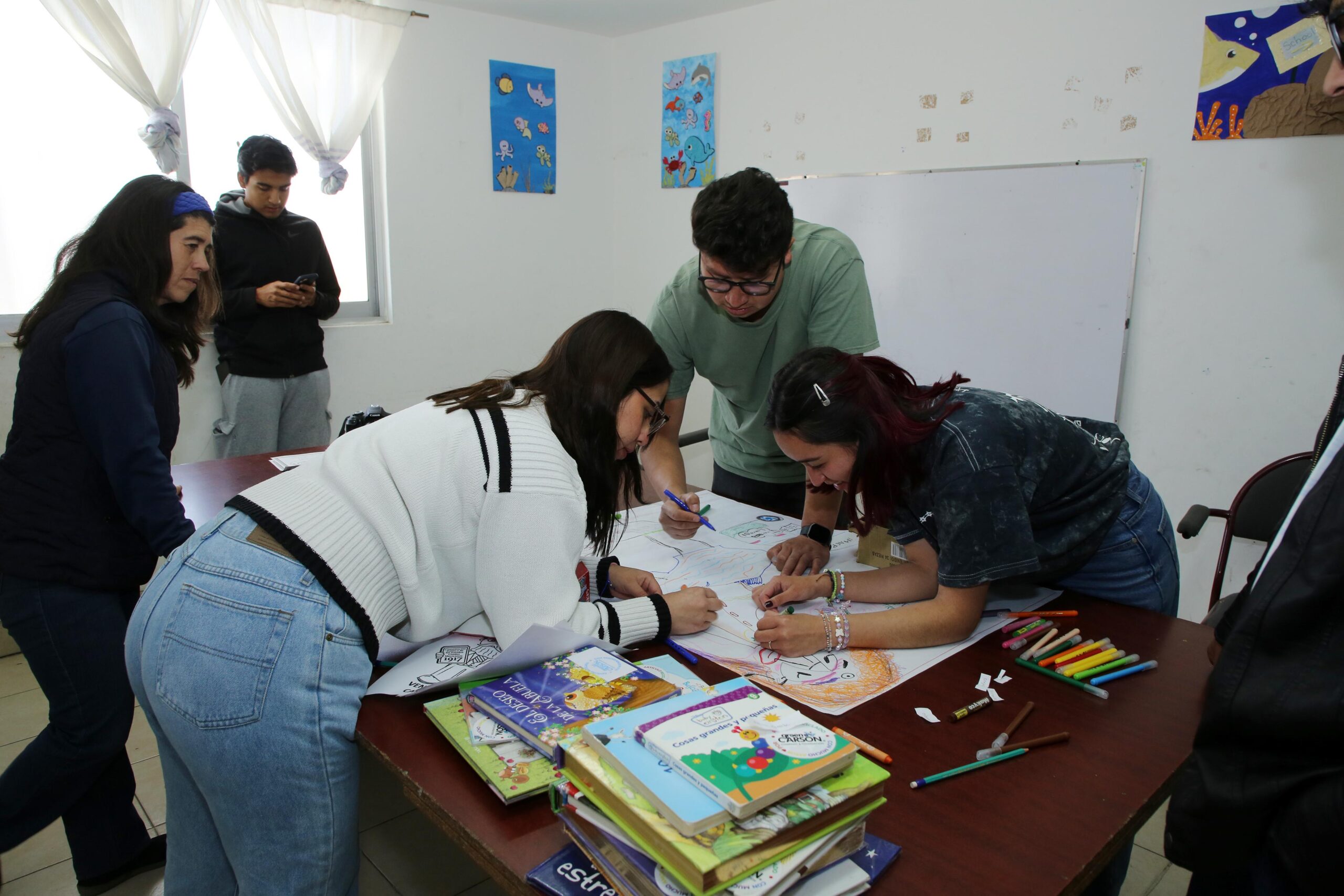 Para fomentar la lectura el Gobierno de la Ciudad lleva el Programa «Ahí Van Libros» a San Baltazar Campeche