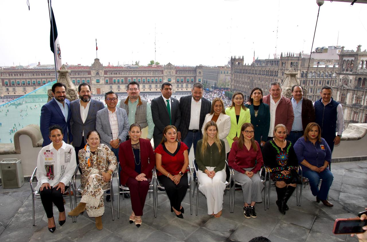Participa Laura Artemisa en Encuentro Metropolitano de los Diputados  de las Bancadas  de la Transformación