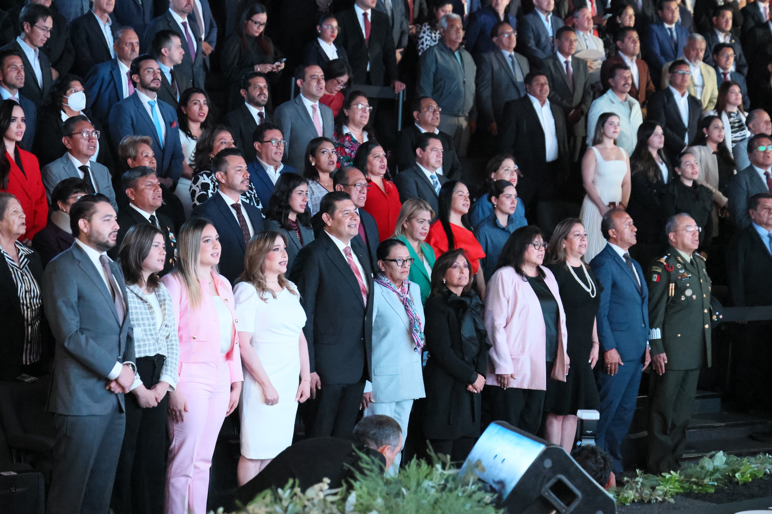 Figuras federales, estatales, locales y oposición cierran filas con Armenta en informe de 100 días