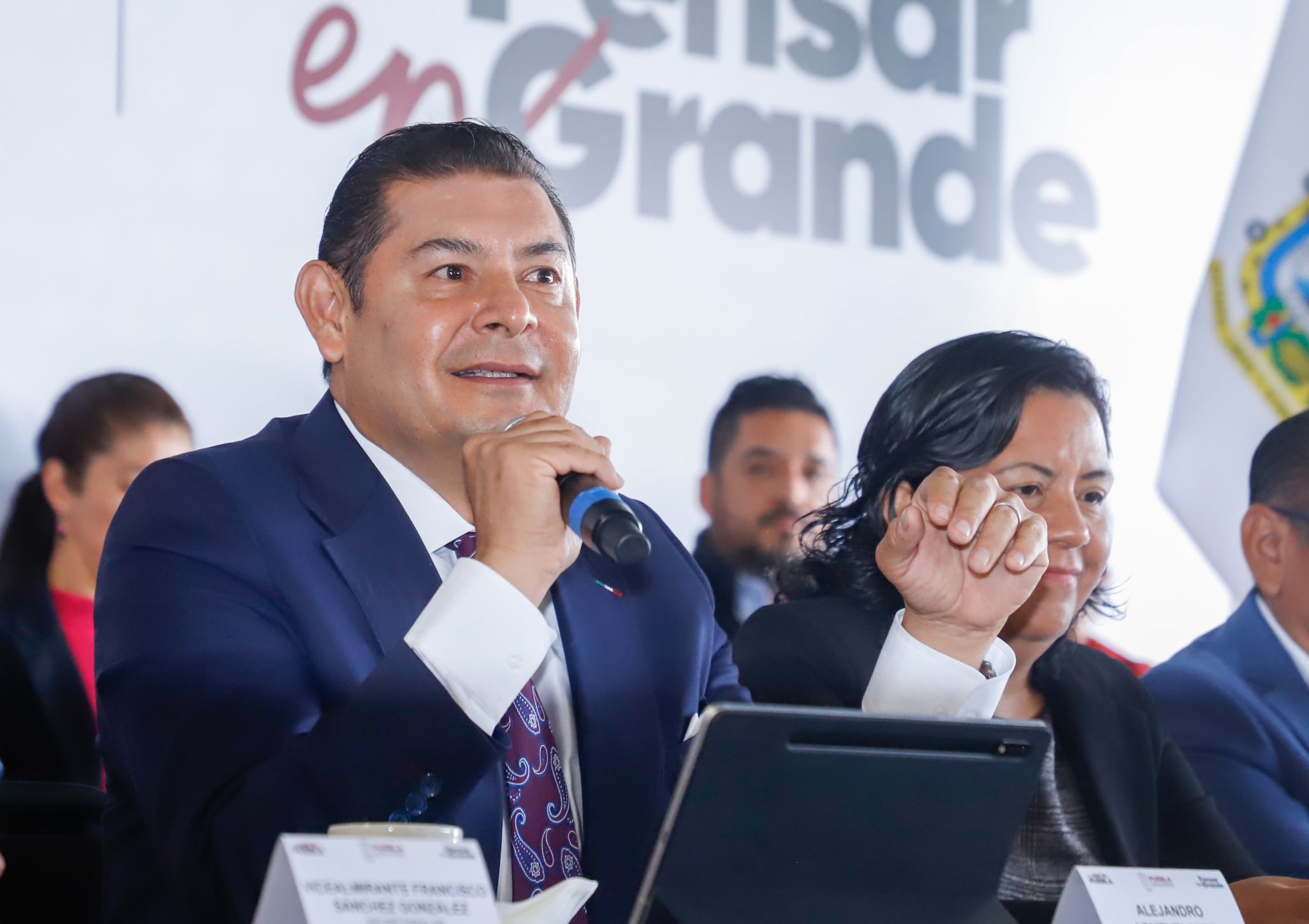 Armenta abre diálogo con universidades ante nuevo titular de Comisión de Búsqueda