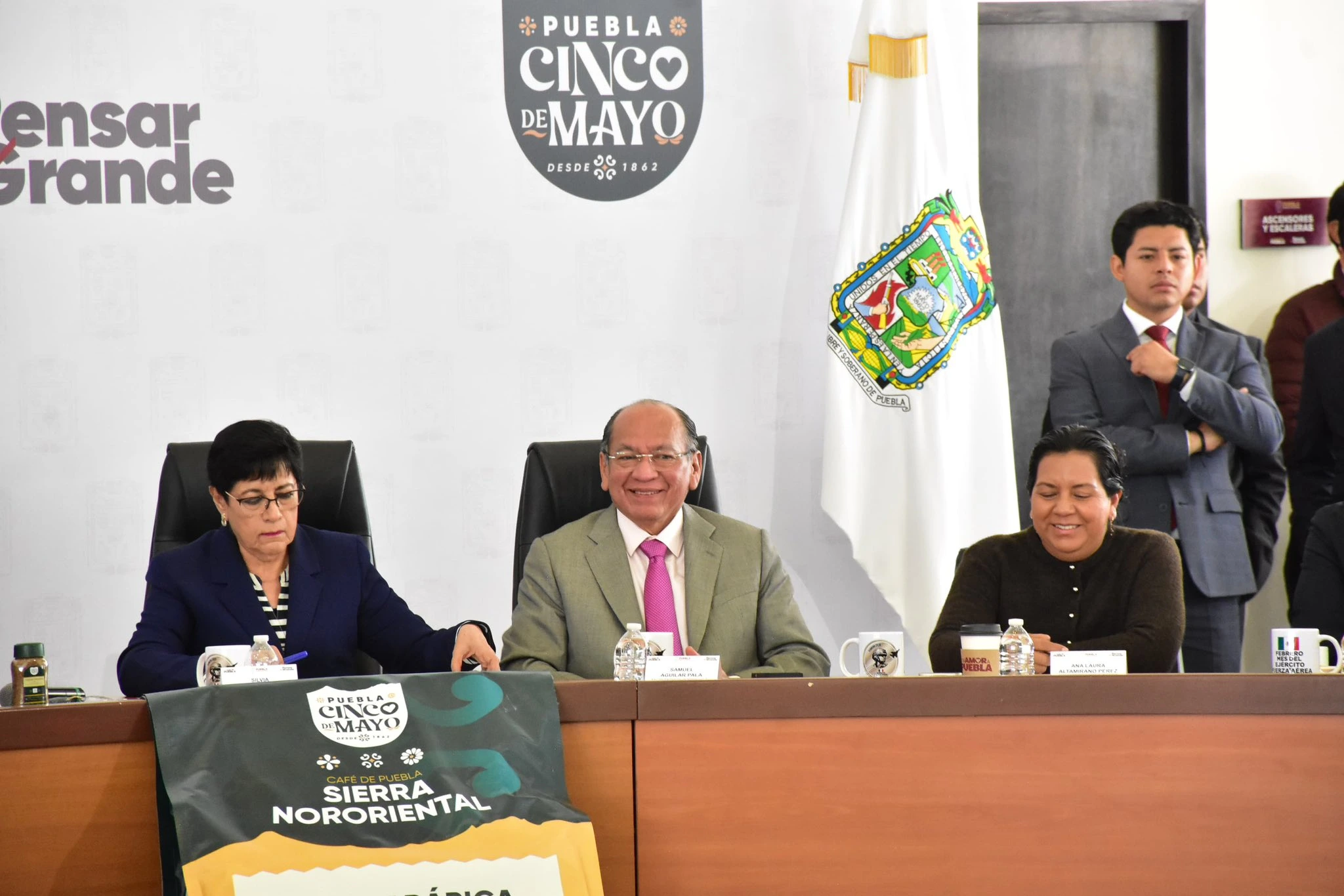 Acusa Segob intentos de politizar debate sobre el cablebús