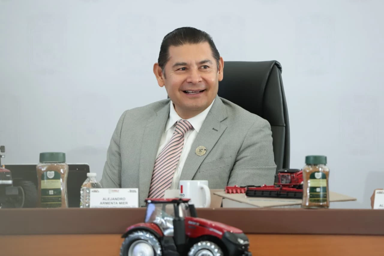 Armenta defiende a la afición y pide fortalecer al Club Puebla