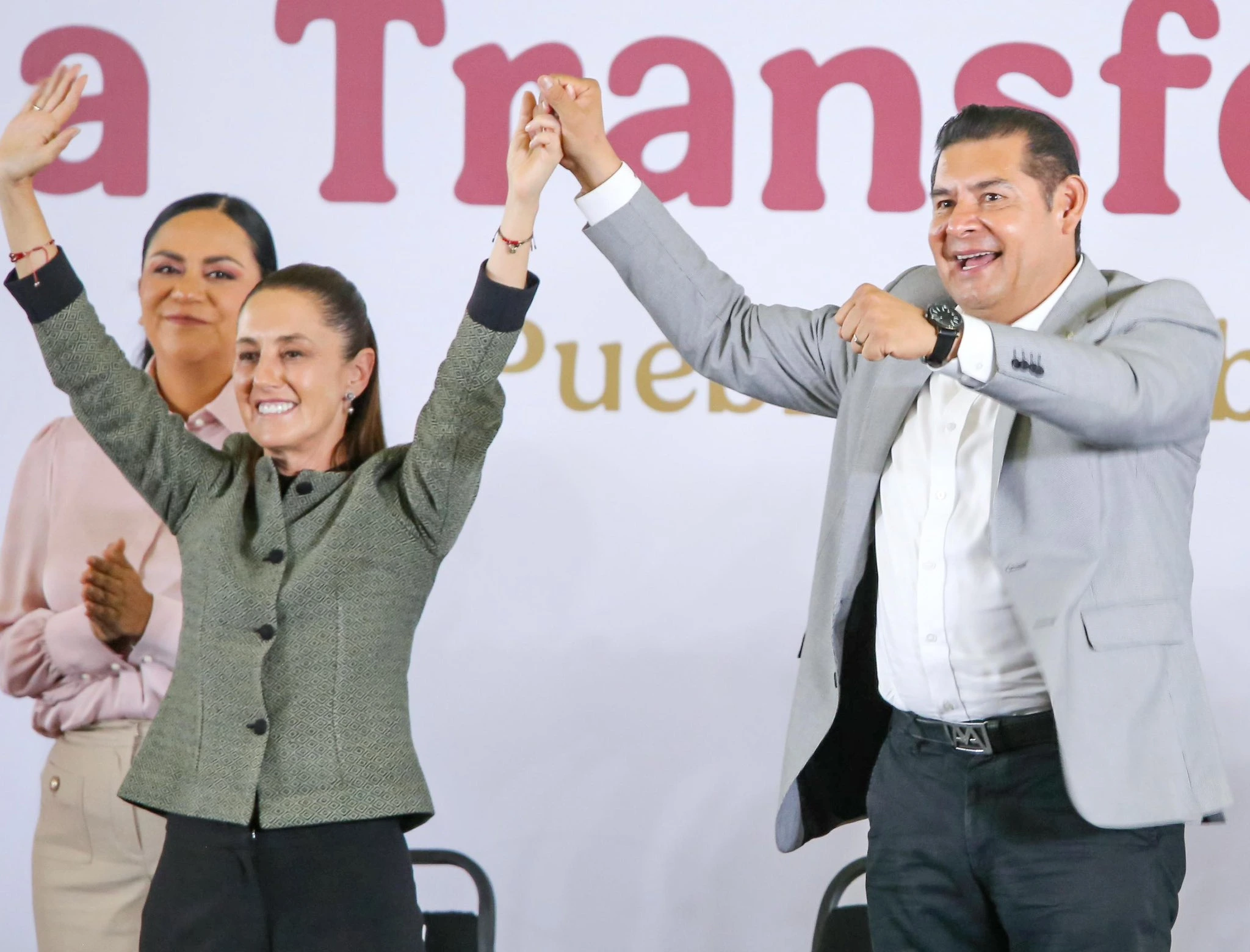 Armenta respalda reforma de Sheinbaum; niega ruptura Morena-PT y pide regular pluris