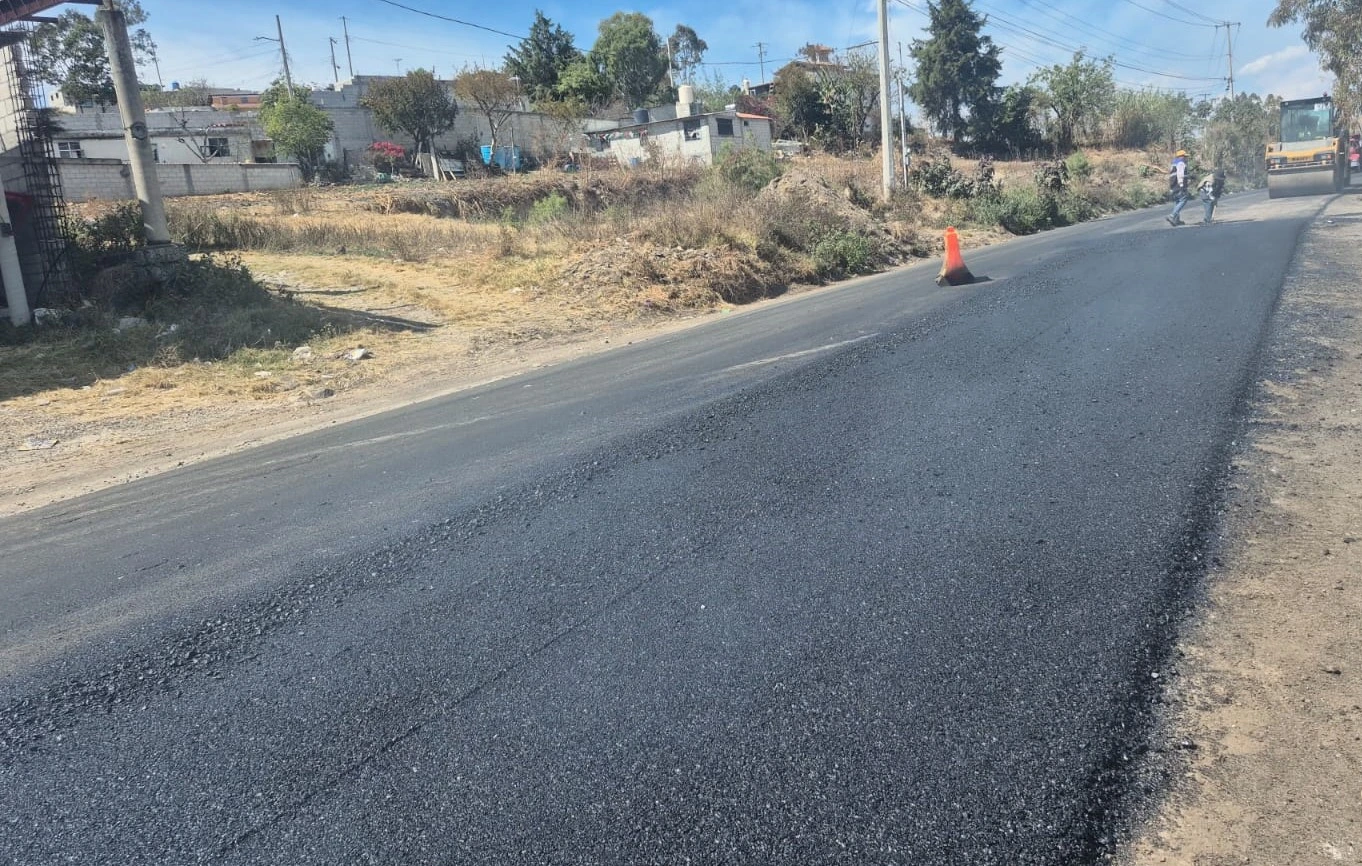 Dona Pemex 15 mil toneladas de asfalto para rehabilitación de vialidades en Puebla