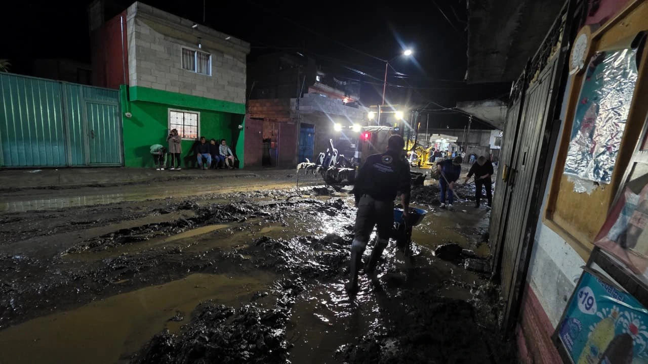 Desbordamiento de barranca en Ciudad Serdán deja 30 familias afectadas
