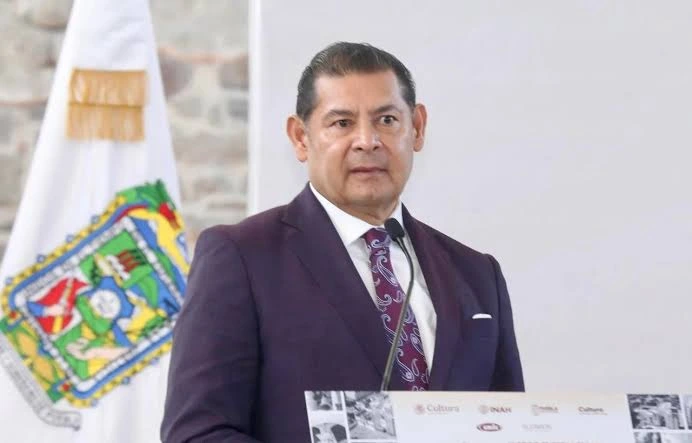 Fiscalía indaga vínculos criminales detrás de la crisis política en Acatlán: Armenta