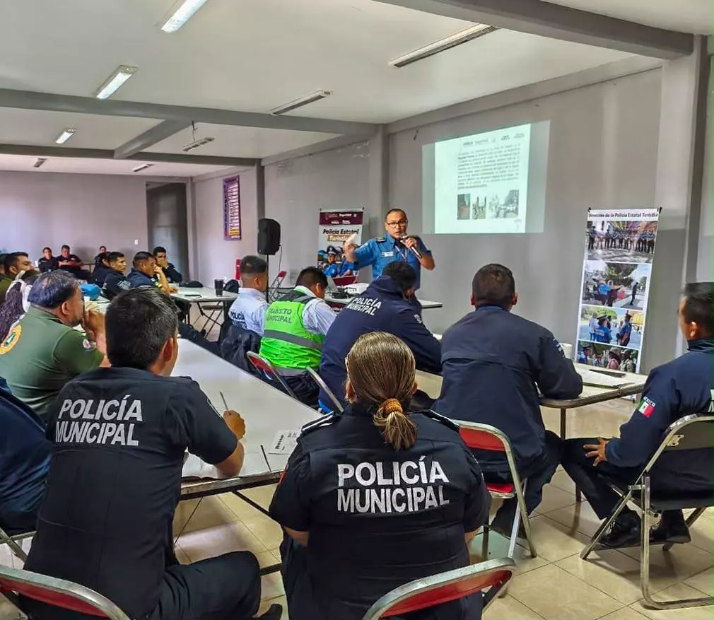 Policía Turística impulsa profesionalización de personas servidoras pública en materia de atención ciudadana