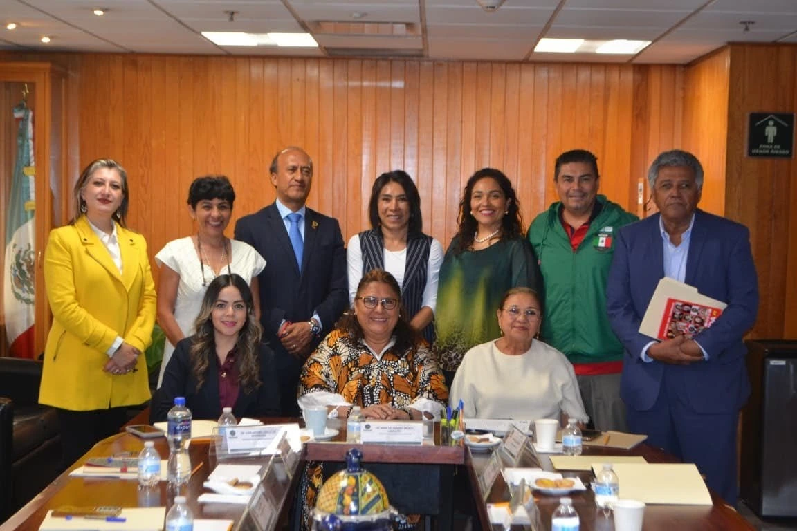 Rosario Orozco instala Comisión de Educación y abre diálogo con el magisterio